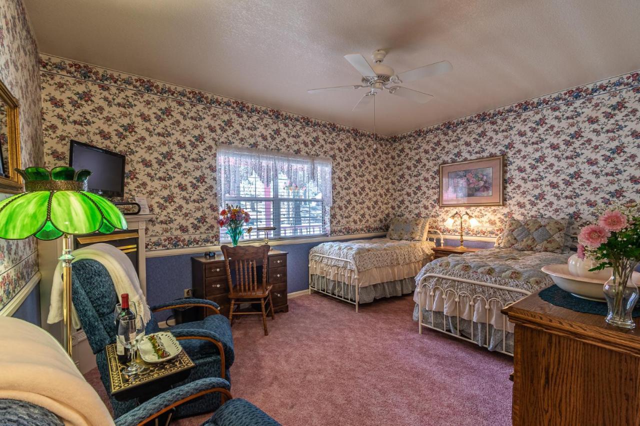 Apples Bed And Breakfast Inn 大熊湖 外观 照片