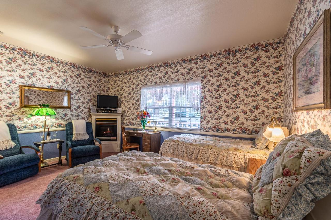 Apples Bed And Breakfast Inn 大熊湖 外观 照片