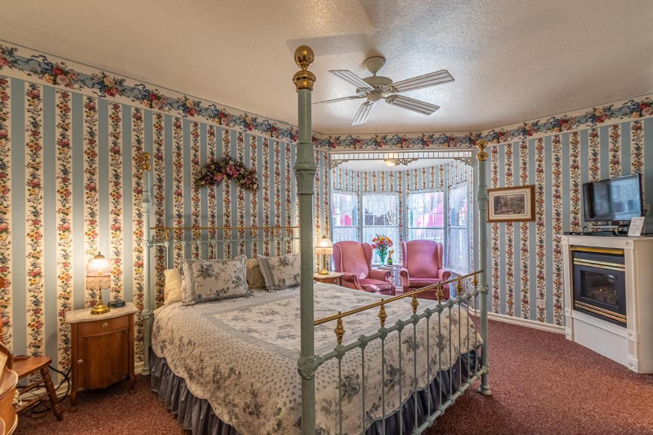 Apples Bed And Breakfast Inn 大熊湖 外观 照片