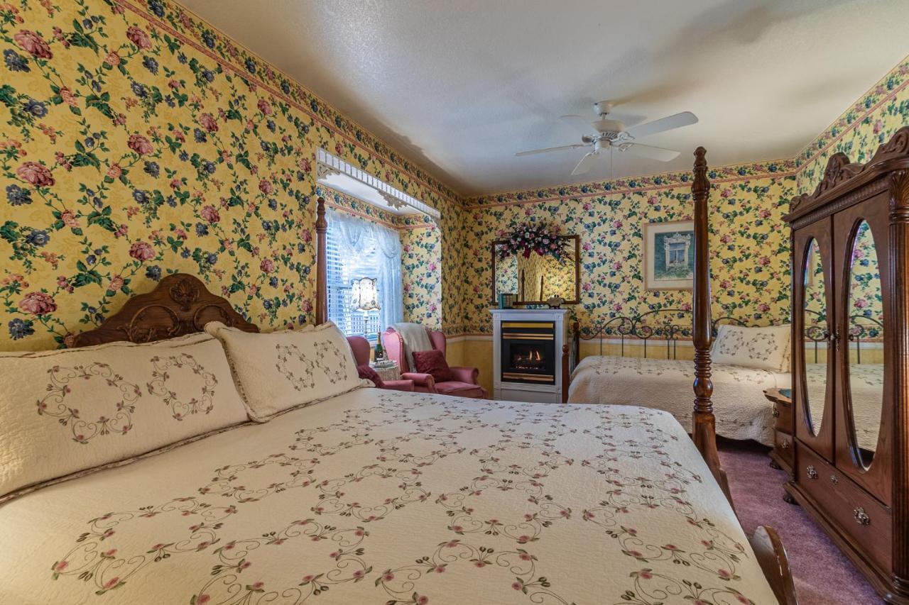Apples Bed And Breakfast Inn 大熊湖 外观 照片