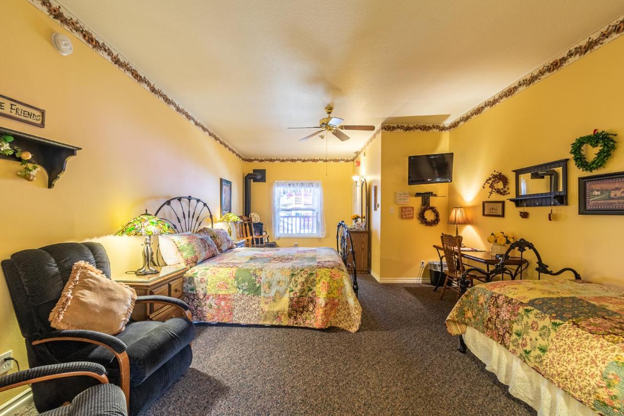 Apples Bed And Breakfast Inn 大熊湖 外观 照片