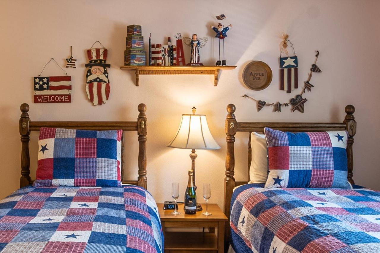 Apples Bed And Breakfast Inn 大熊湖 外观 照片
